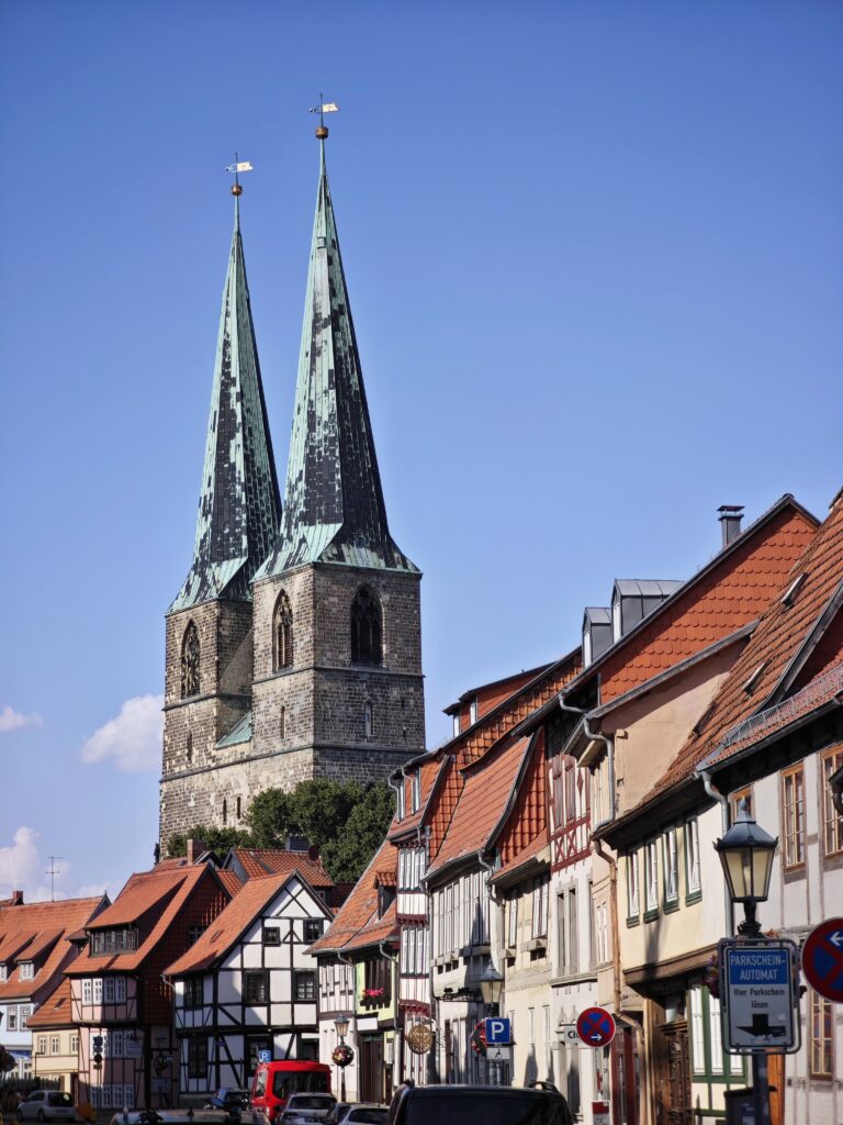 Pölkenstraße Quedlinburg mit Blick zur St. Nikolaikirche
